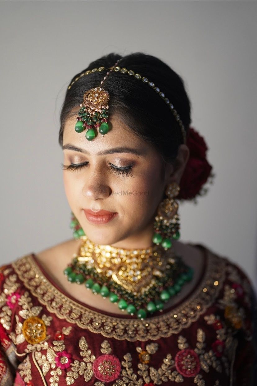 Photo By Alisha Chhabra Makeovers - Bridal Makeup