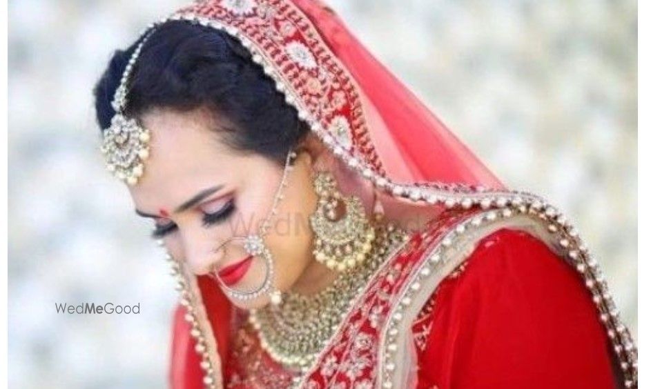 Dulhan Beauty Parlour