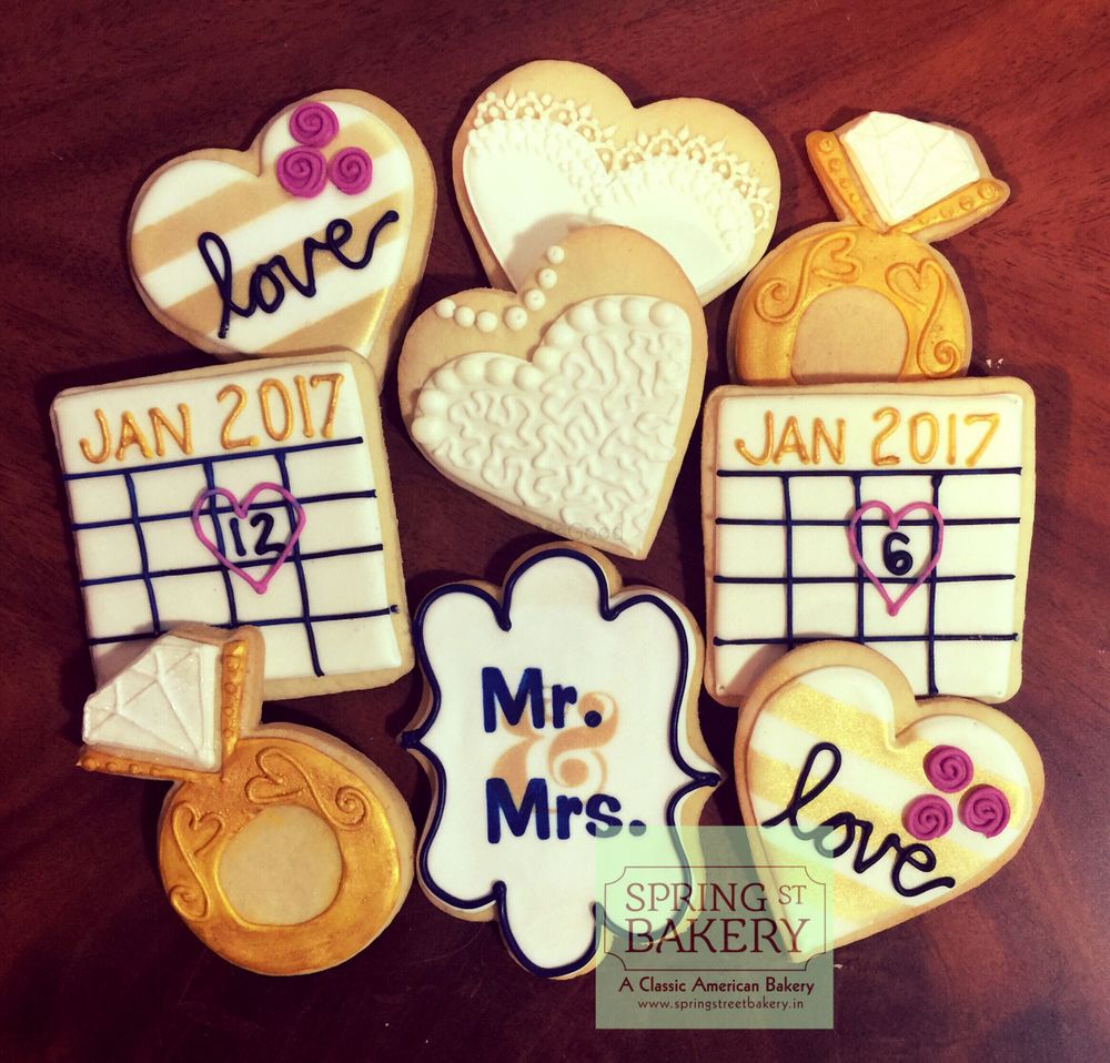 Photo By Spring Street Bakery - Favors