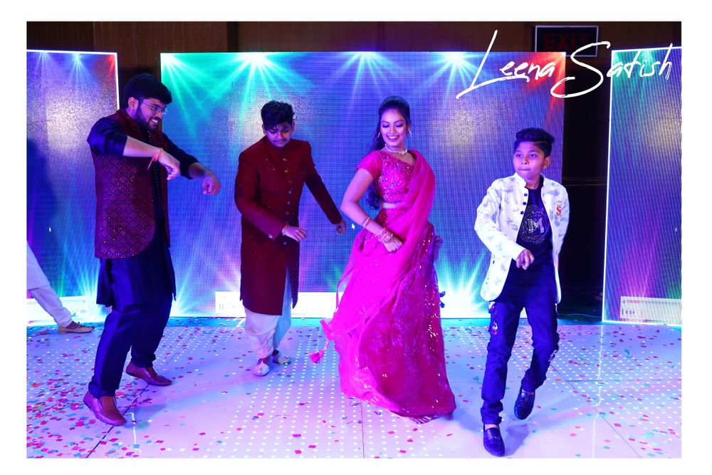 Photo By Satish Leena Dance Company - Sangeet Choreographer