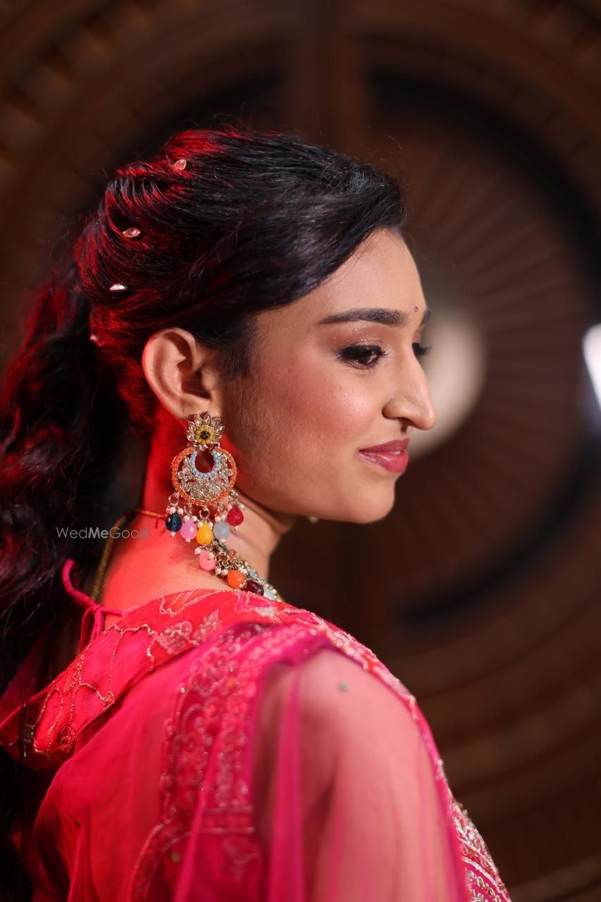 Photo By Karishma Makeovers - Bridal Makeup