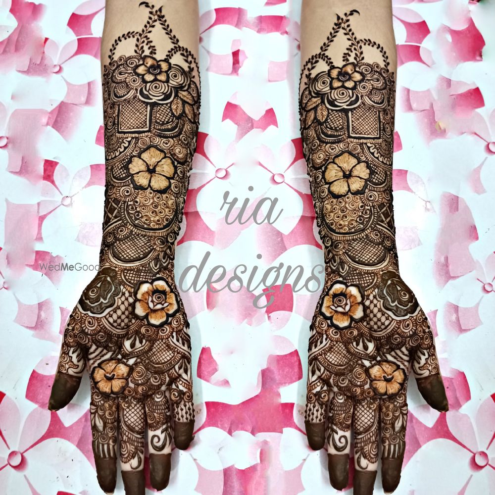 Photo By Ria Designs - Mehendi Artists