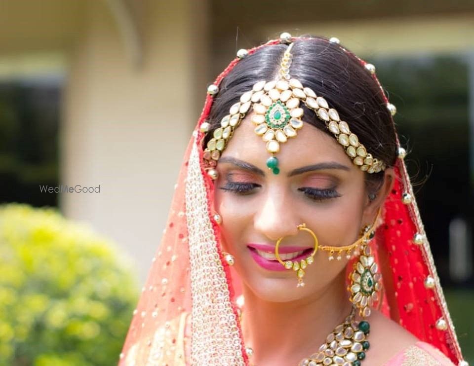 Photo By Dhaani Makeovers - Bridal Makeup