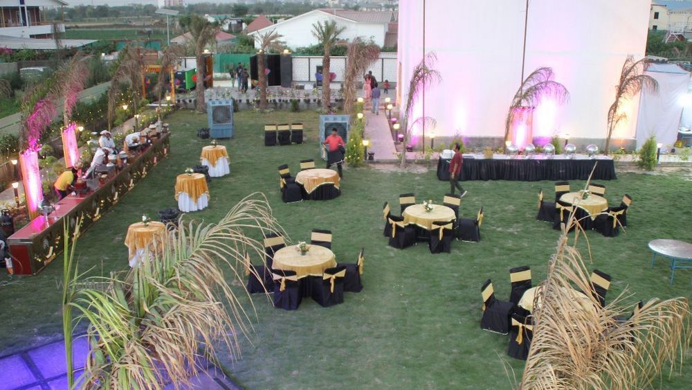 Gyan Mani Farmhouses