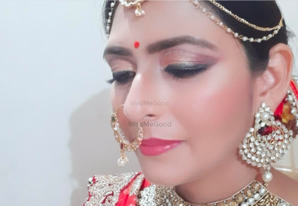 Glimmer Gloss Makeover by Pooja
