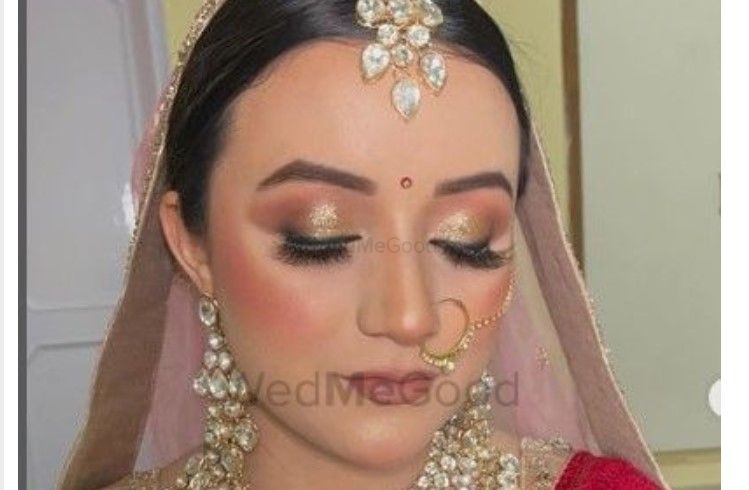 Sari Makeup Artist