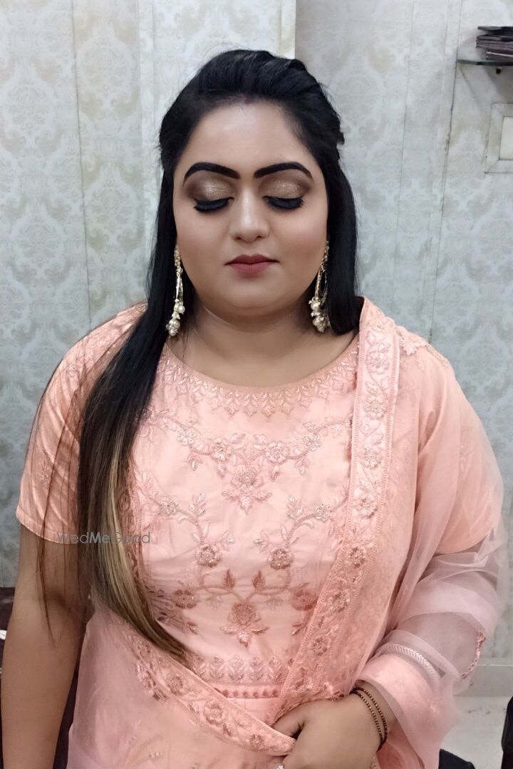 Photo By Makeovers by Chandni Bhatia - Bridal Makeup