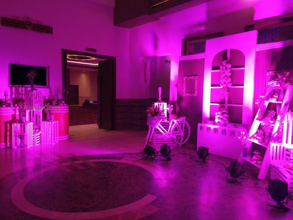 Photo By Club Florence - Venues