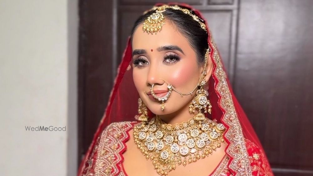 Simran Taneja Makeup Artist
