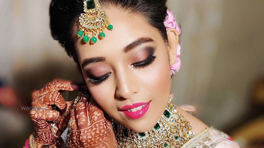 Makeup by Pratichi