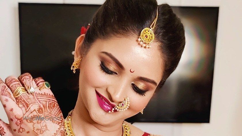 Makeup by Pratichi