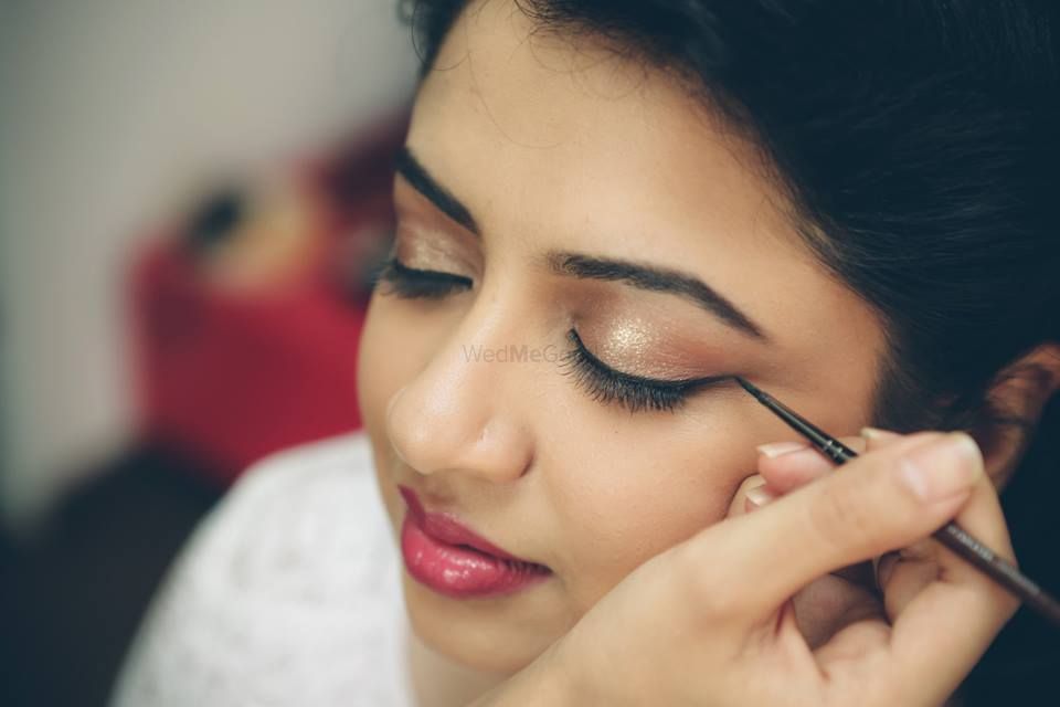 Photo By Makeup by Riddhi Gotawat - Bridal Makeup