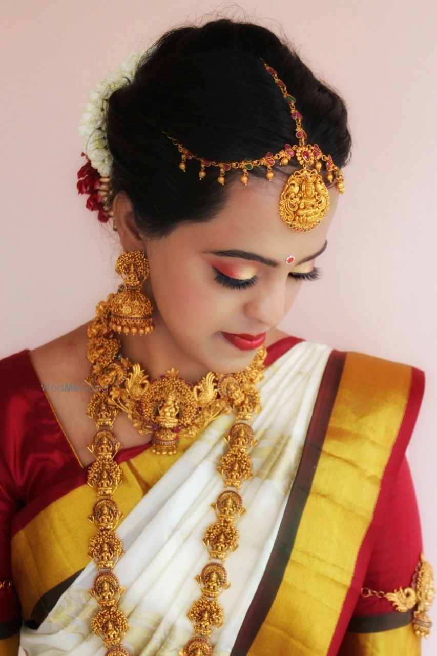 Photo By Makeovers by Anusha - Bridal Makeup