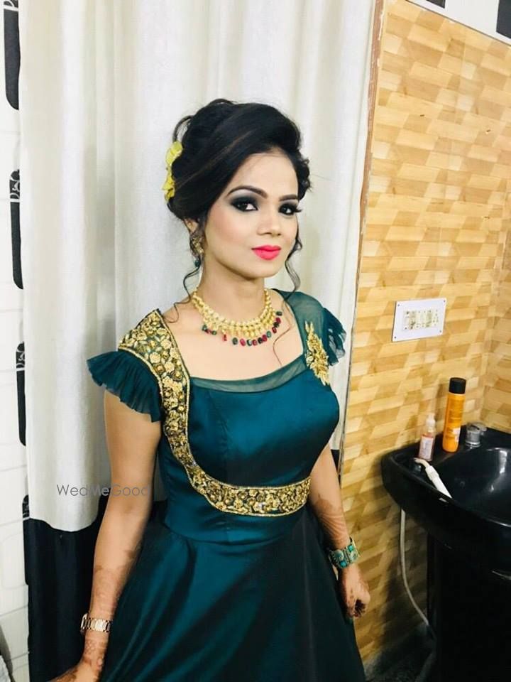 Photo By Bhawna Makeovers - Bridal Makeup