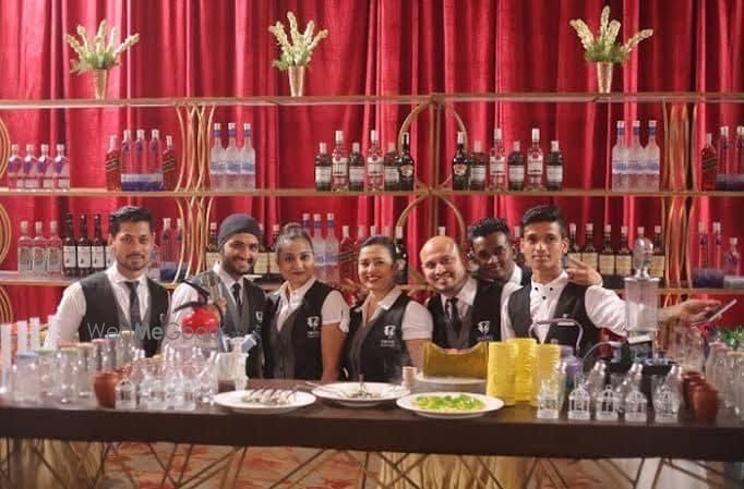 Photo By Bar Vigyan - Bartenders