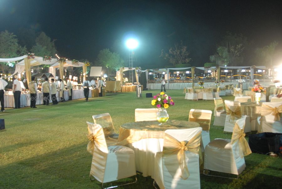 Photo By Rose Garden Venues