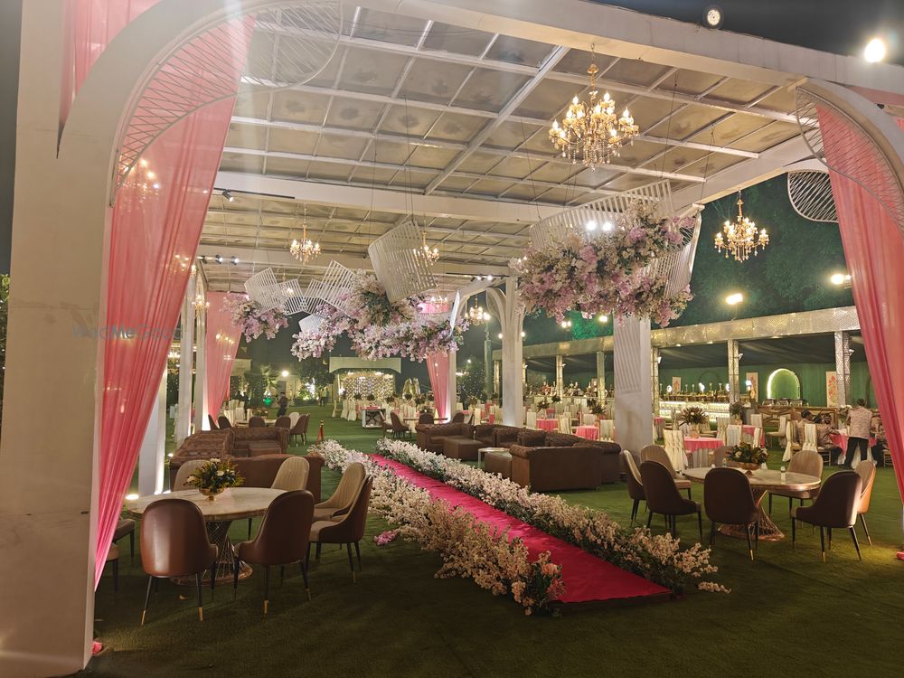 Photo By Divine Farms - Venues