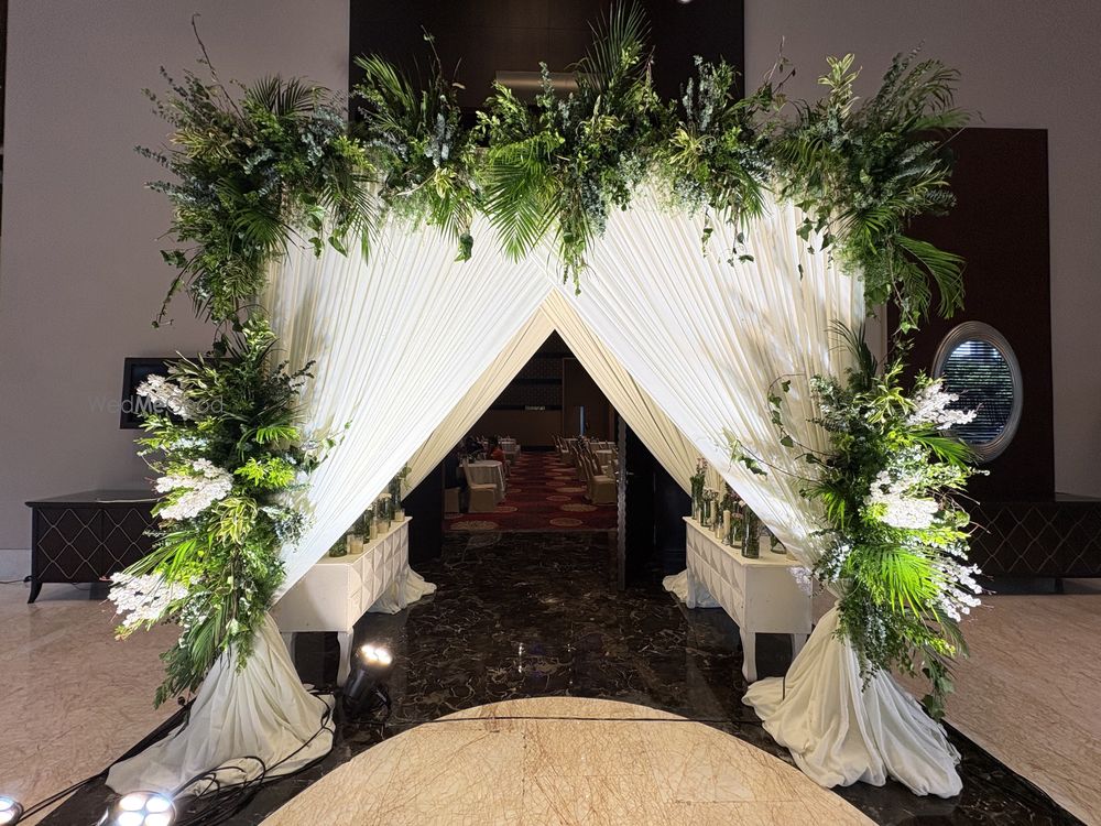 Photo By The Glitttering Arc - Decorators