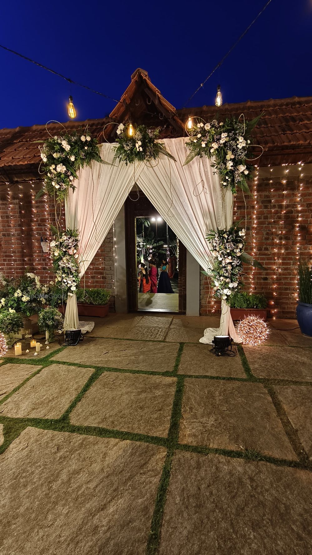 Photo By The Glitttering Arc - Decorators