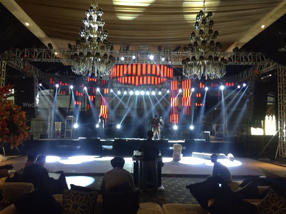 Photo By Wedding Choreography by Deepak - Sangeet Choreographer