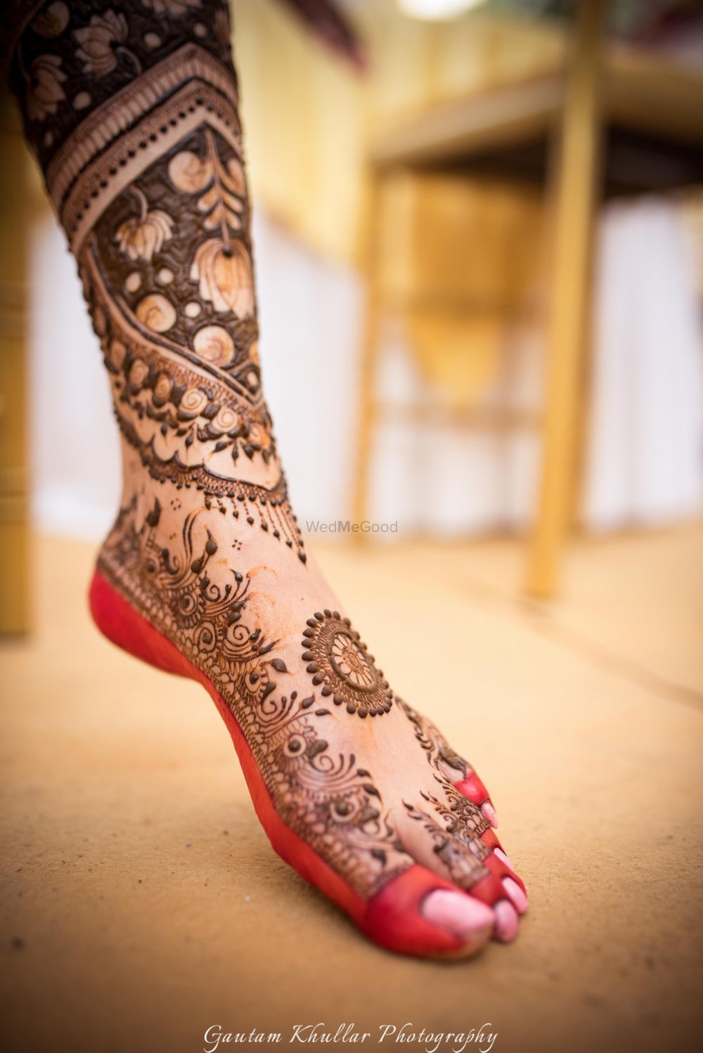 Photo of Mehendi design on feet