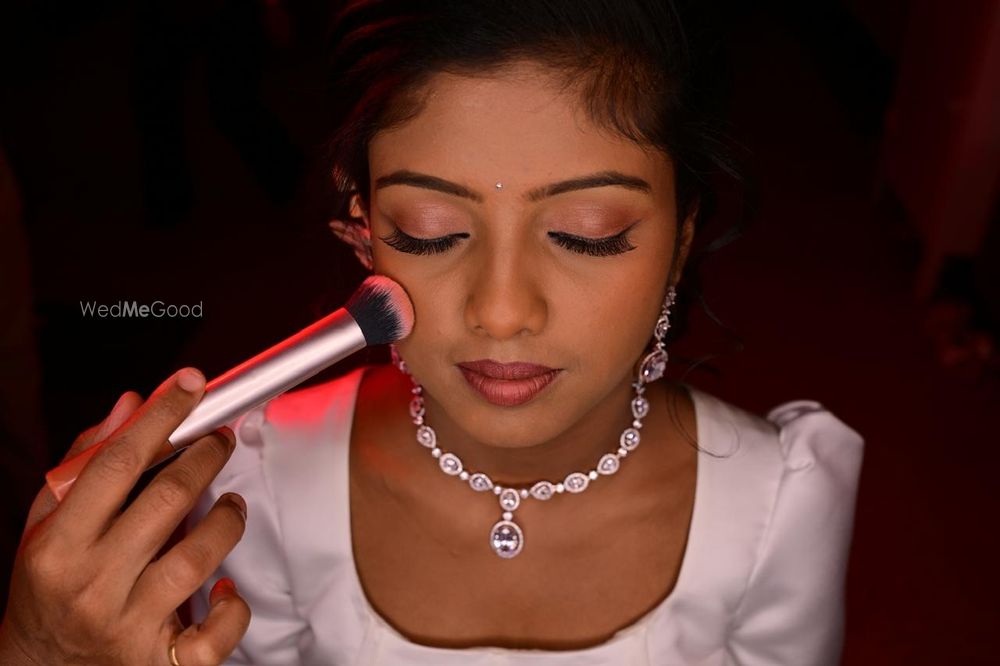 Photo By Priya Chandra Makeovers - Bridal Makeup Artists