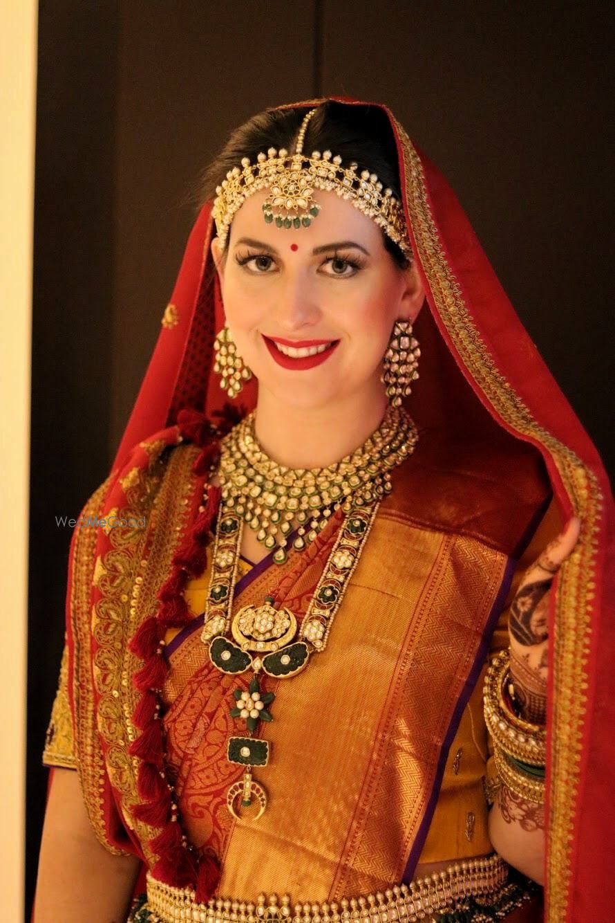 Photo By Makeovers by Saloni Patni - Bridal Makeup