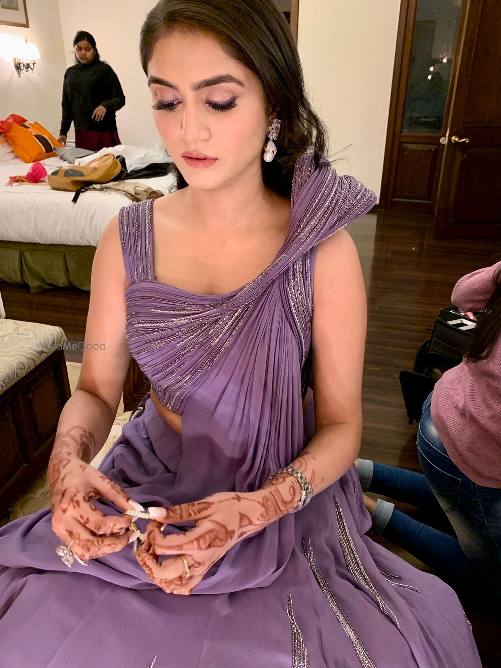 Photo By Makeovers by Saloni Patni - Bridal Makeup