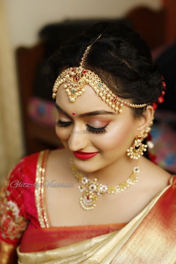 Photo By Glitz by Vaibhavi - Bridal Makeup