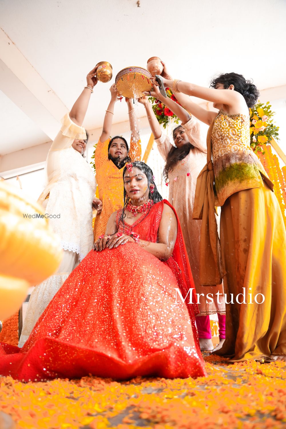 Photo By MR Studio - Photographers