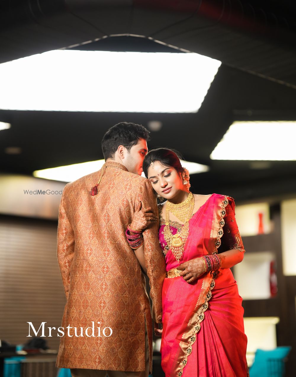 Photo By MR Studio - Photographers