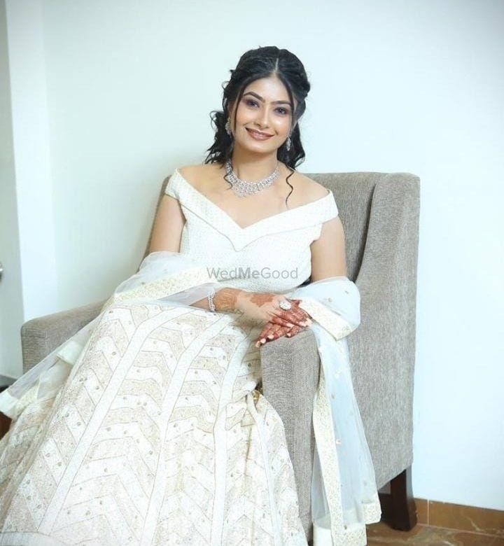 Photo By Makeover by Parul - Bridal Makeup