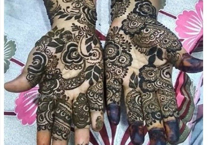 Henna Stroke