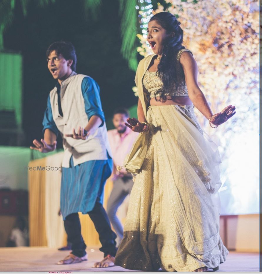 Photo By Ritika Choreography - Sangeet Choreographer