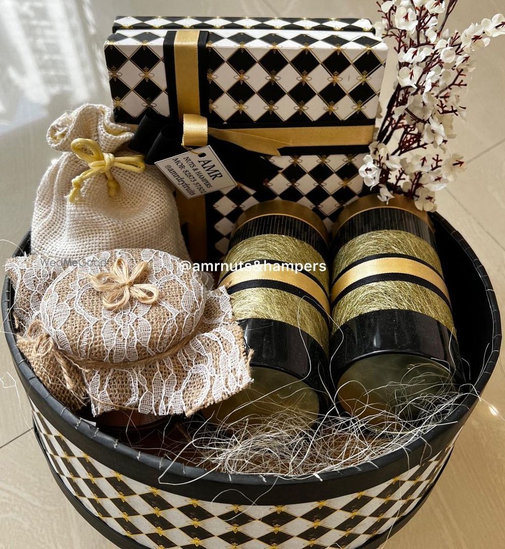 Photo By AMR Nuts and Hampers - Favors