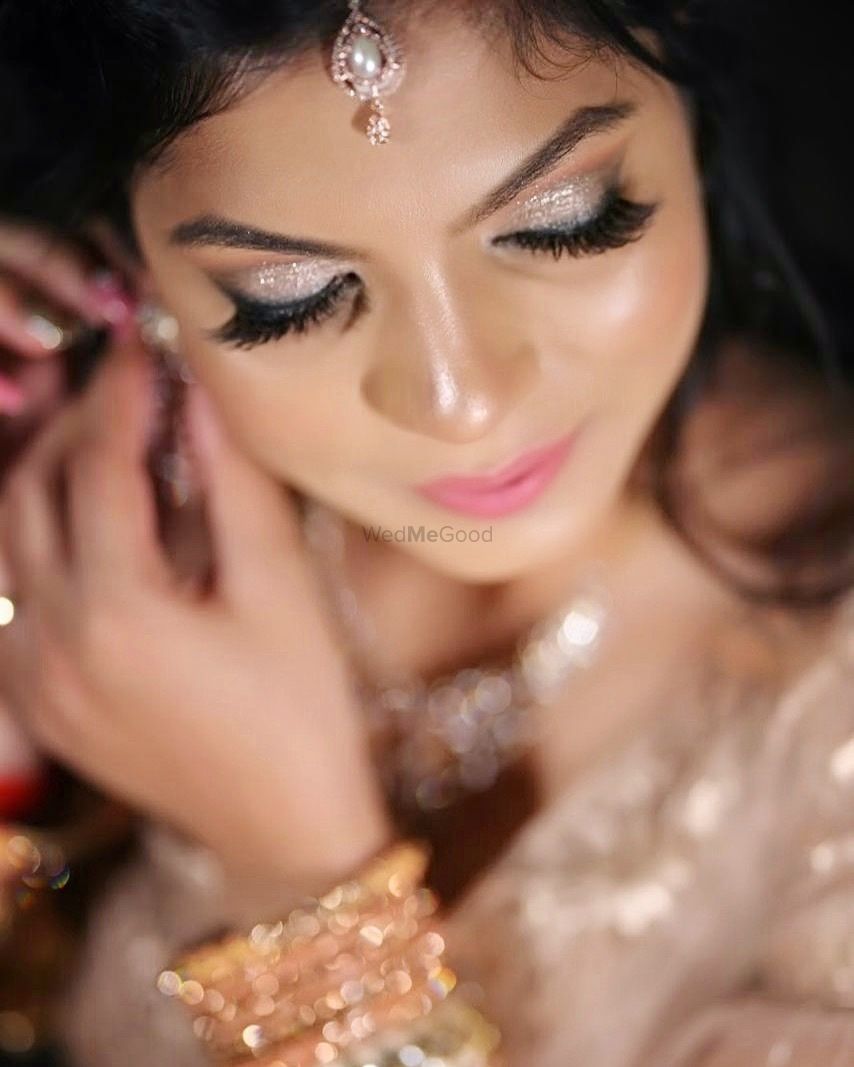 Photo By Dolledup by Surbhi - Bridal Makeup