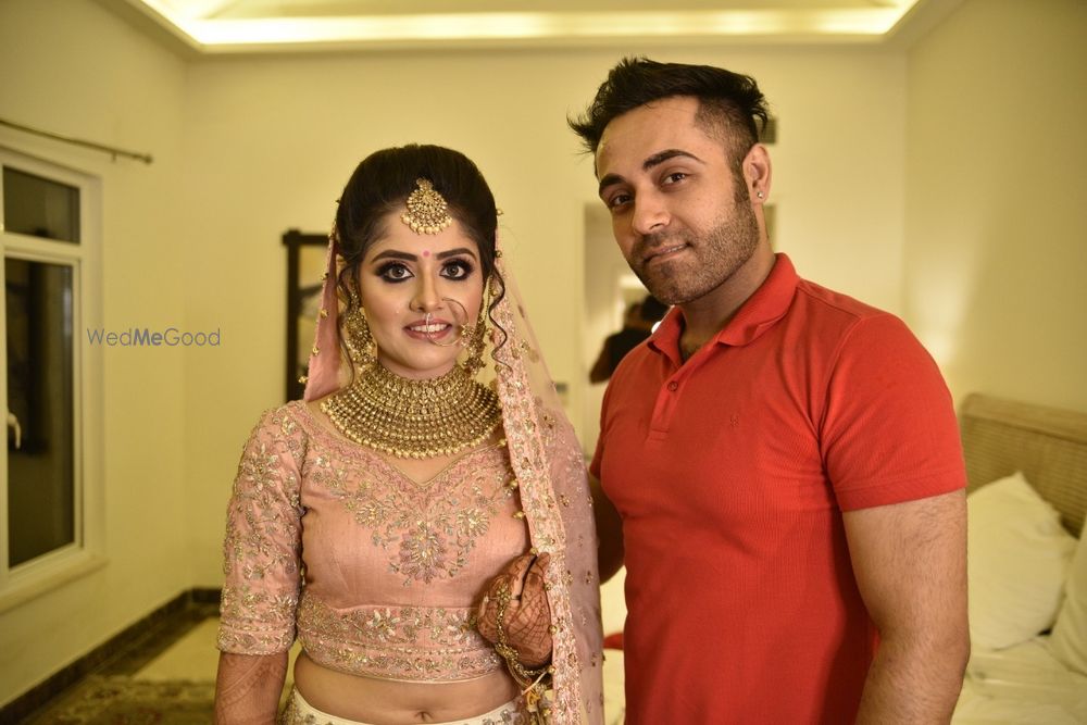 Photo By Makeovers by Nitin Girdhar - Bridal Makeup