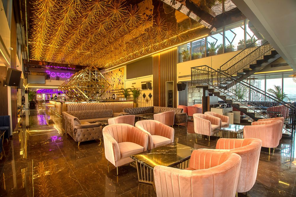 Photo By Rosado Luxury Lounge - Venues
