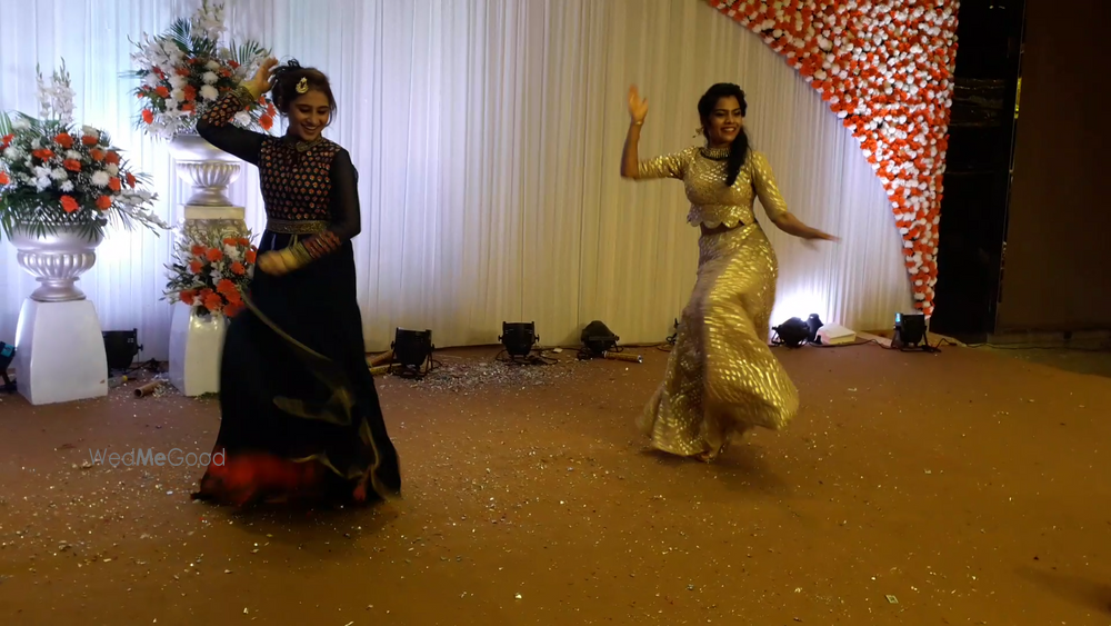 Photo By Rohan Choreography - Sangeet Choreographer