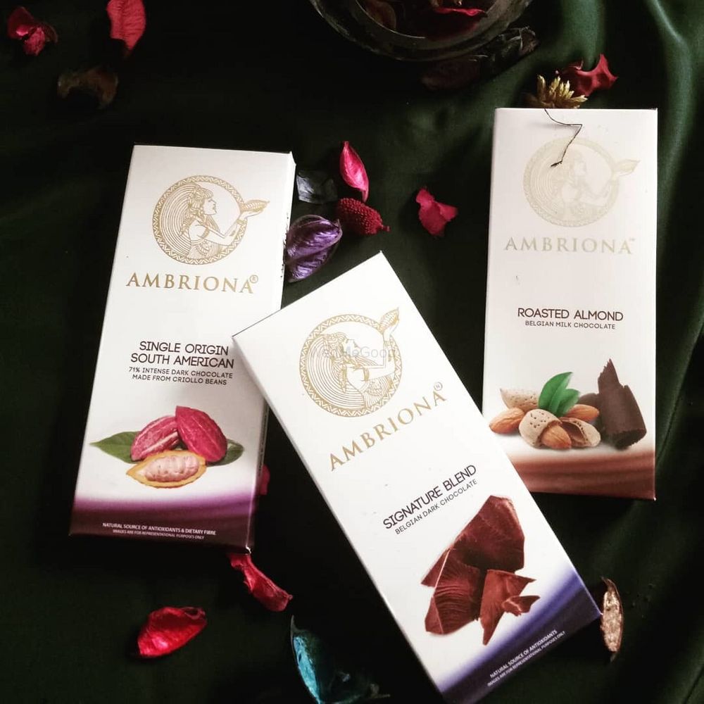 Photo By Ambriona Chocolates - Favors