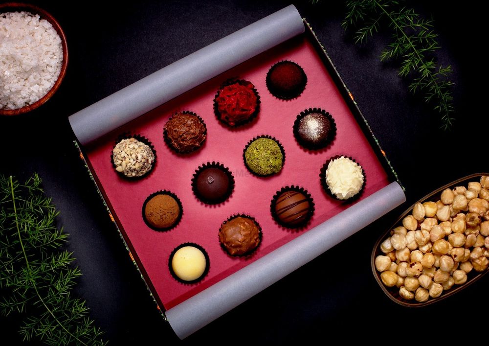 Photo By Ambriona Chocolates - Favors