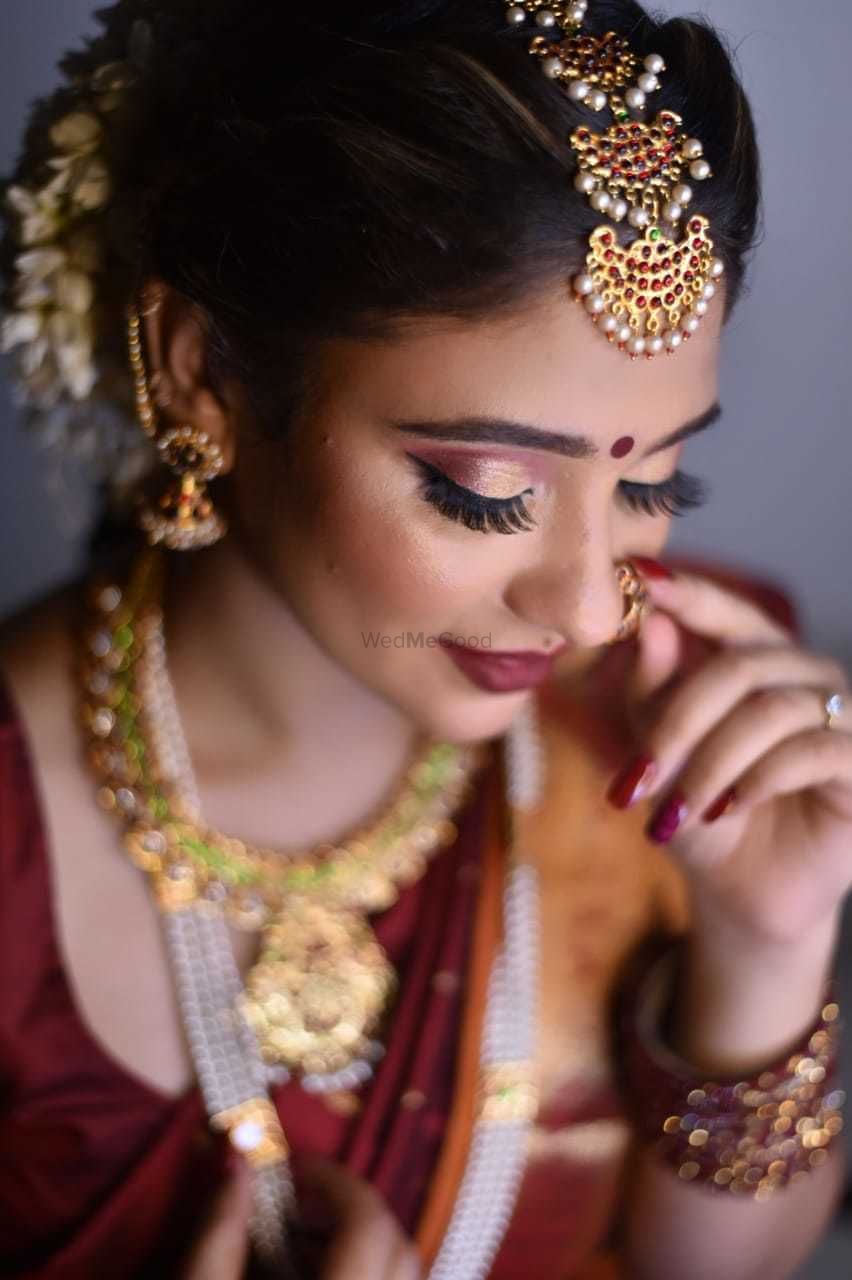 Photo By Blushing Girls by Mehak - Bridal Makeup