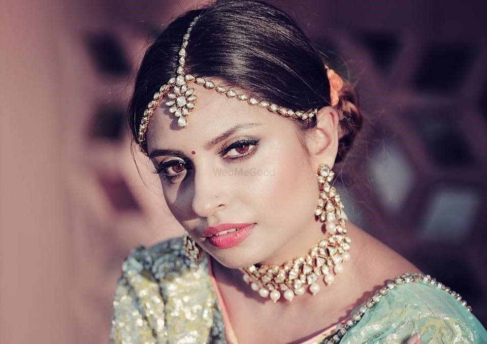 Aks Makeover by Akanksha Gupta 