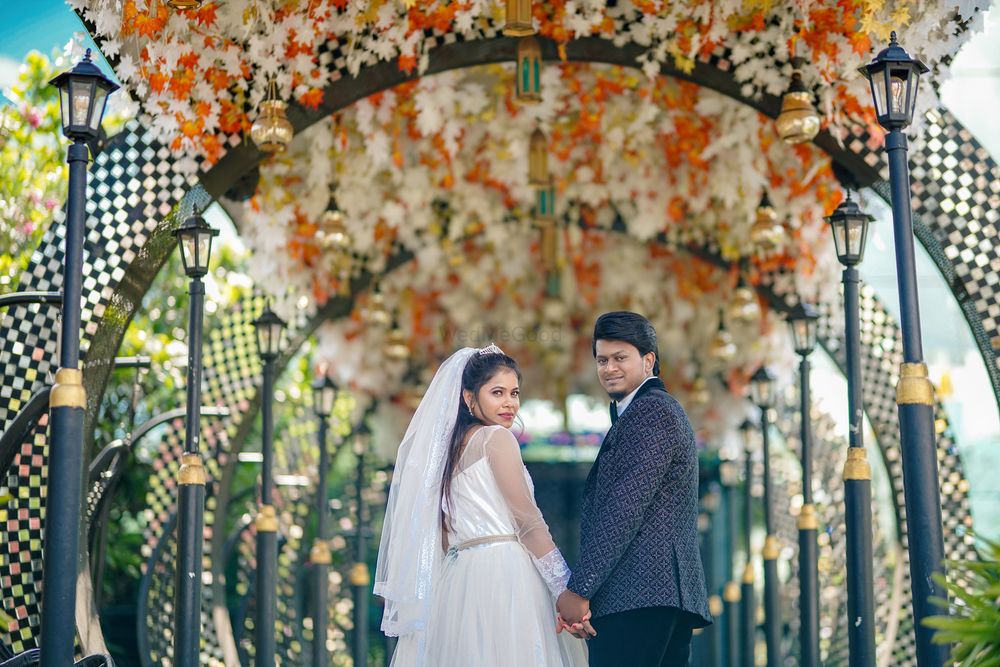 Photo By The Wedding World - Photographers