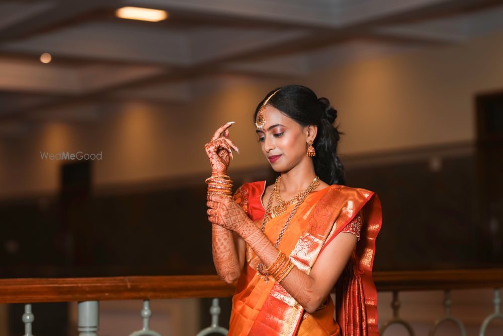 Photo By The Wedding World - Photographers