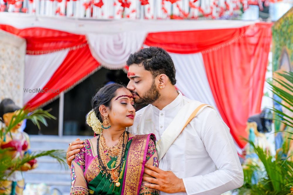 Photo By The Wedding World - Photographers