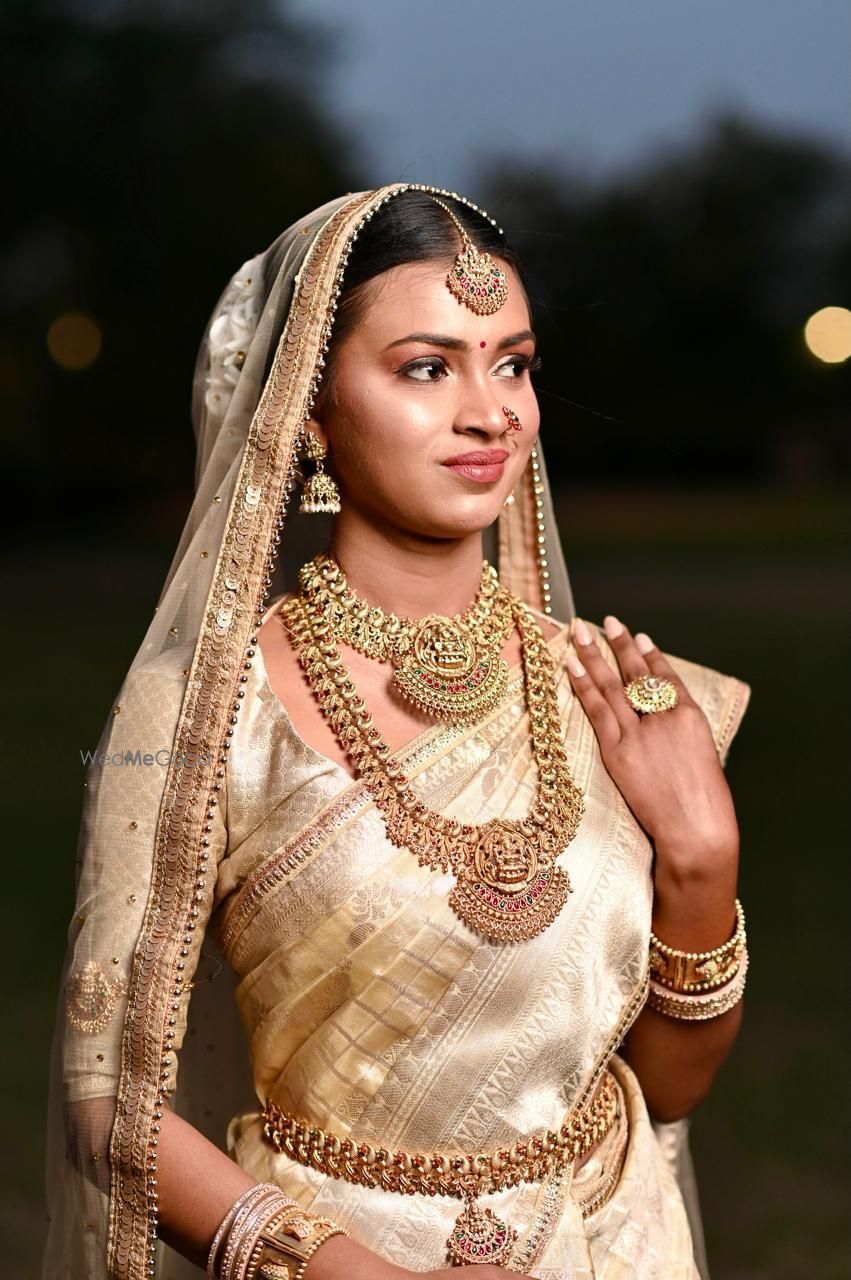 Photo By Vani Pandey - Bridal Makeup