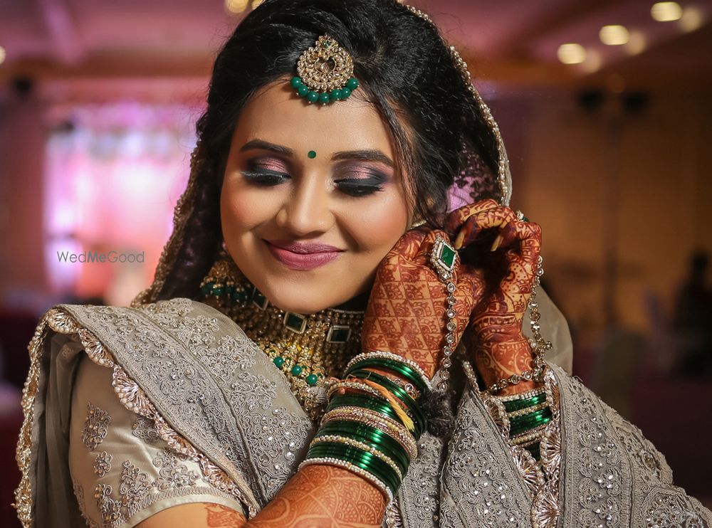 Photo By Picsgraphy - Photographers