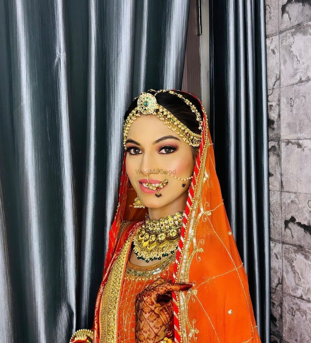 Photo By Makeovers by Pooja - Bridal Makeup