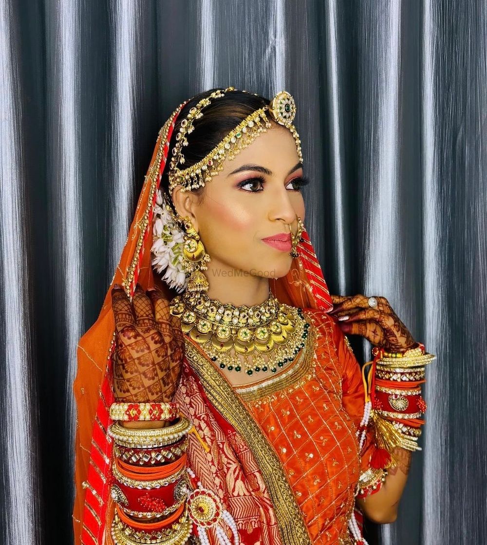 Photo By Makeovers by Pooja - Bridal Makeup